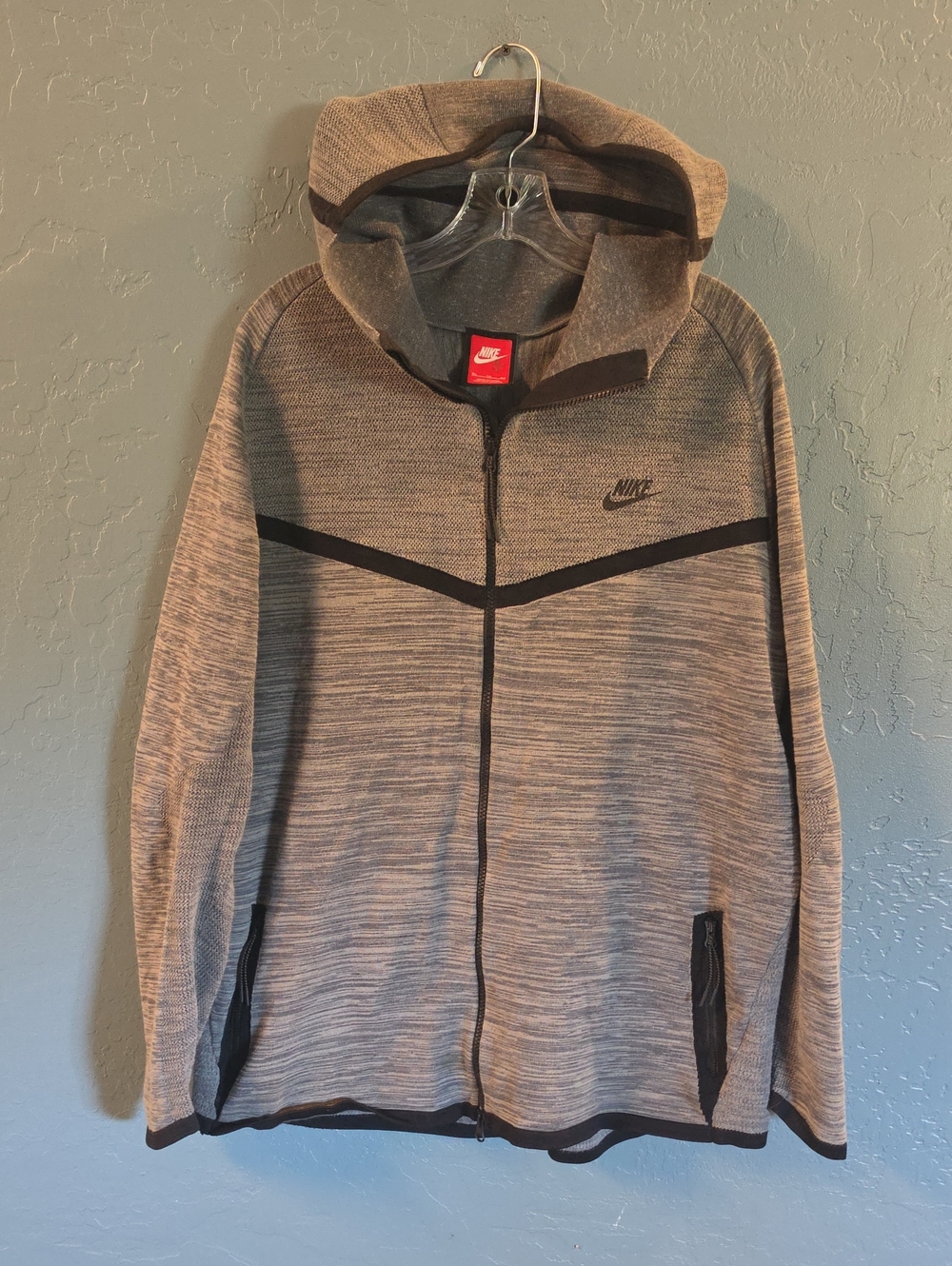 Nike Flyknit Tech Men’s Gray Full-Zip Hooded Jacket XL